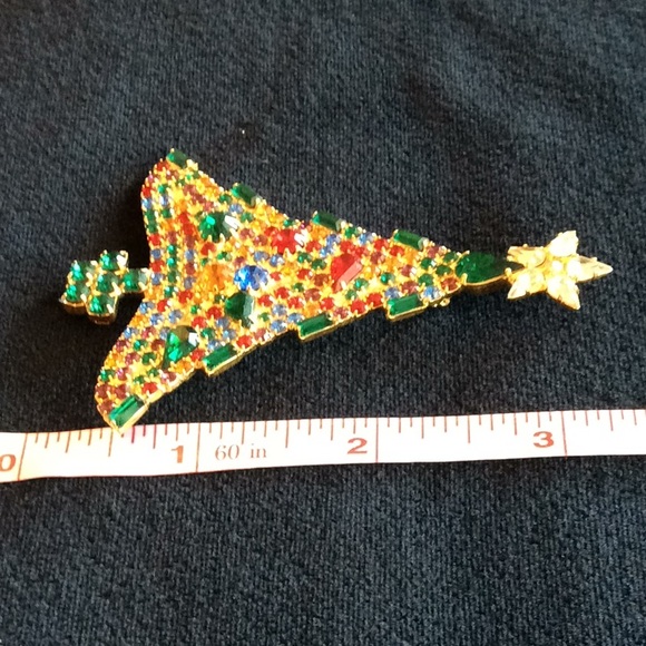Vintage New Christmas Tree Brooch - Picture 2 of 5
